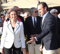 Su Majestad la Reina es recibida por el presidente de las Illes Balears, José Ramón Bauzá, a su llegada al Salón Náutico de Palma